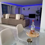 Villa Lilo Private House With Heated Pool *