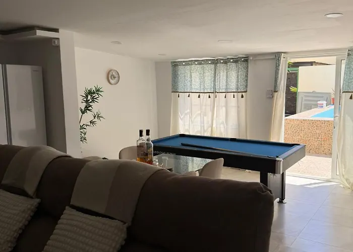 Lilo Private House With Heated Pool 빌라