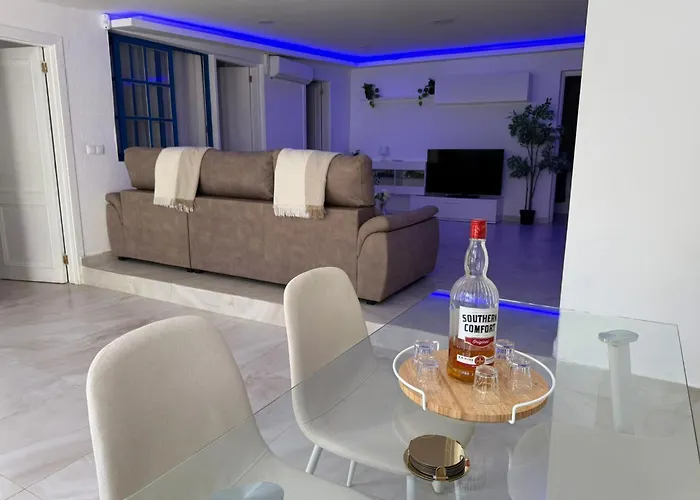 빌라 Lilo Private House With Heated Pool *