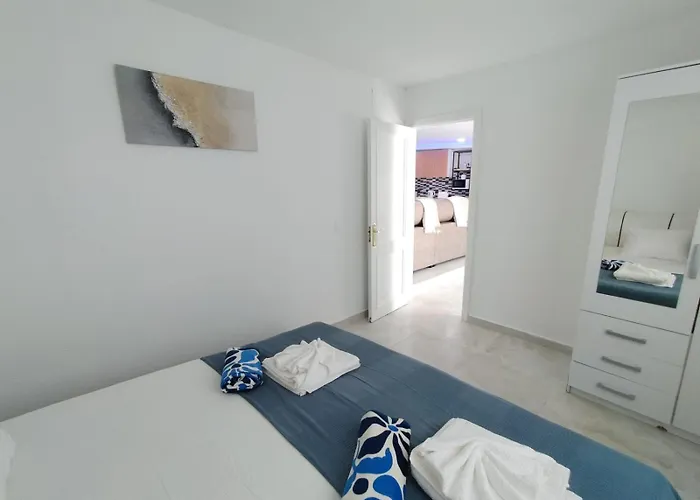 Lilo Private House With Heated Pool 빌라