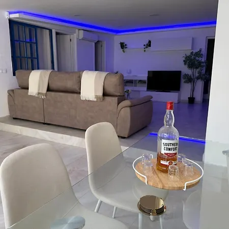 ヴィラ Lilo Private House With Heated Pool *