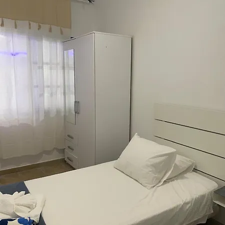 Lilo Private House With Heated Pool * 科斯塔特吉塞