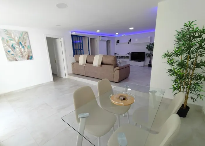 Villa Lilo Private House With Heated Pool