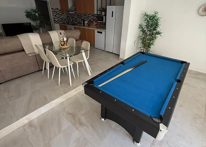 Lilo Private House With Heated Pool كوستا تاغيسي