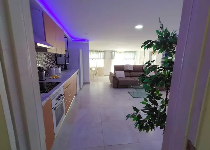 Lilo Private House With Heated Pool كوستا تاغيسي